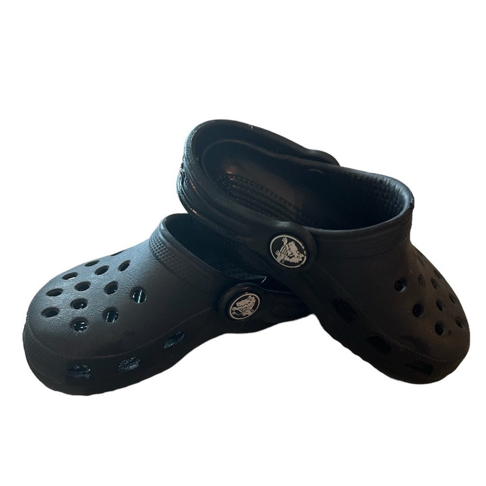 Black toddler crocs